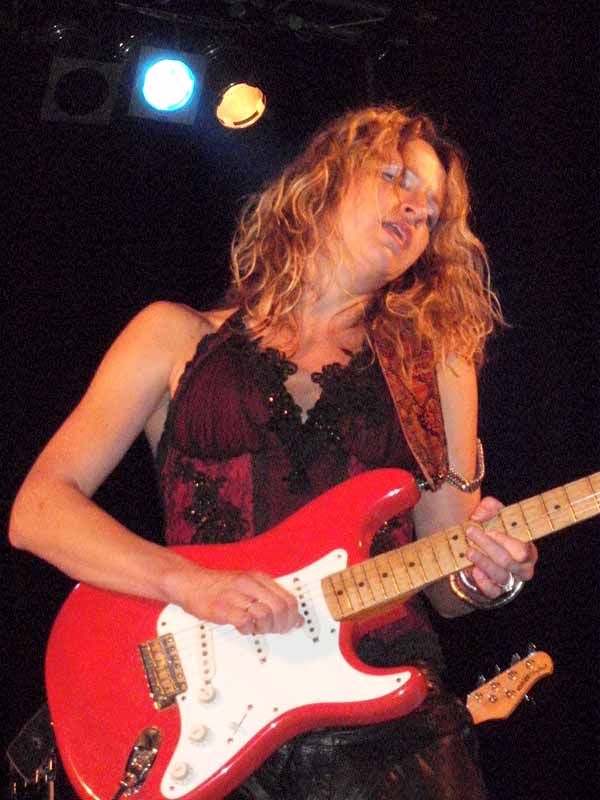 09 Ana Popovic