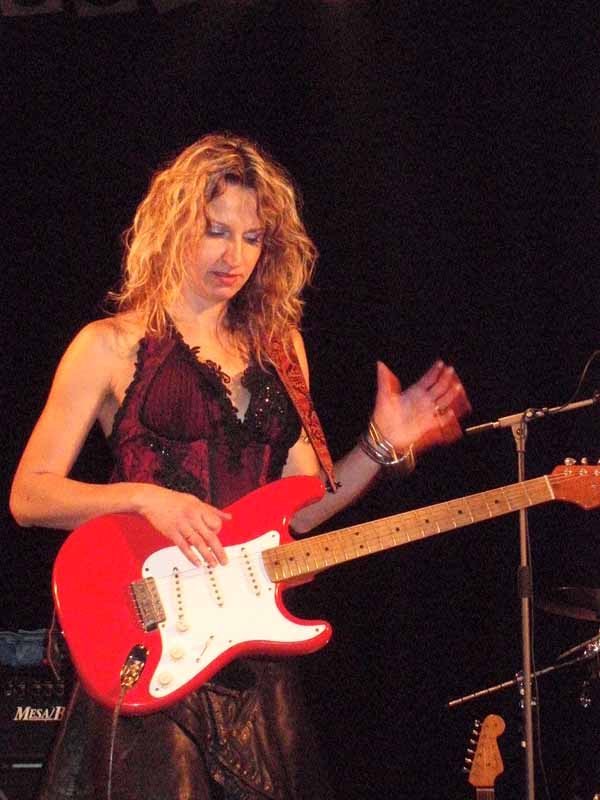 08 Ana Popovic