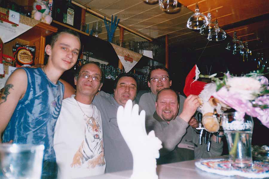 12 Blues Alive 2005