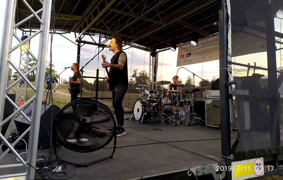 06 Richie Kotzen