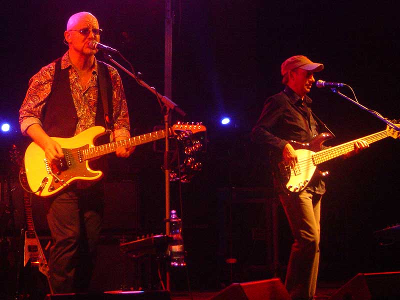 12 Wishbone Ash