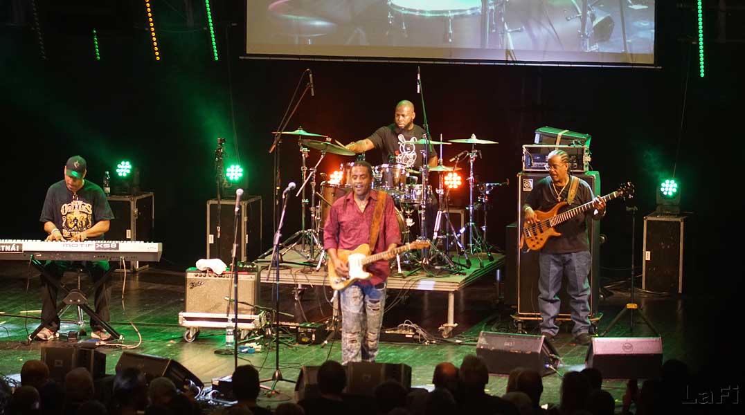 87 Kenny Neal Band