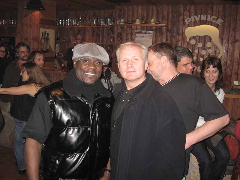 15 Blues Alive 2009