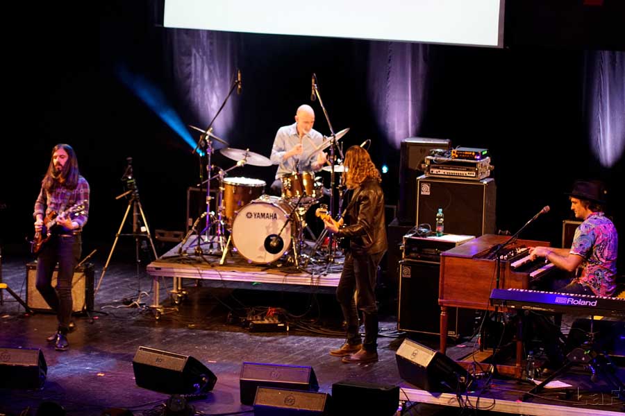 54 Marcus Bonfanti Band feat. Paddy Milner