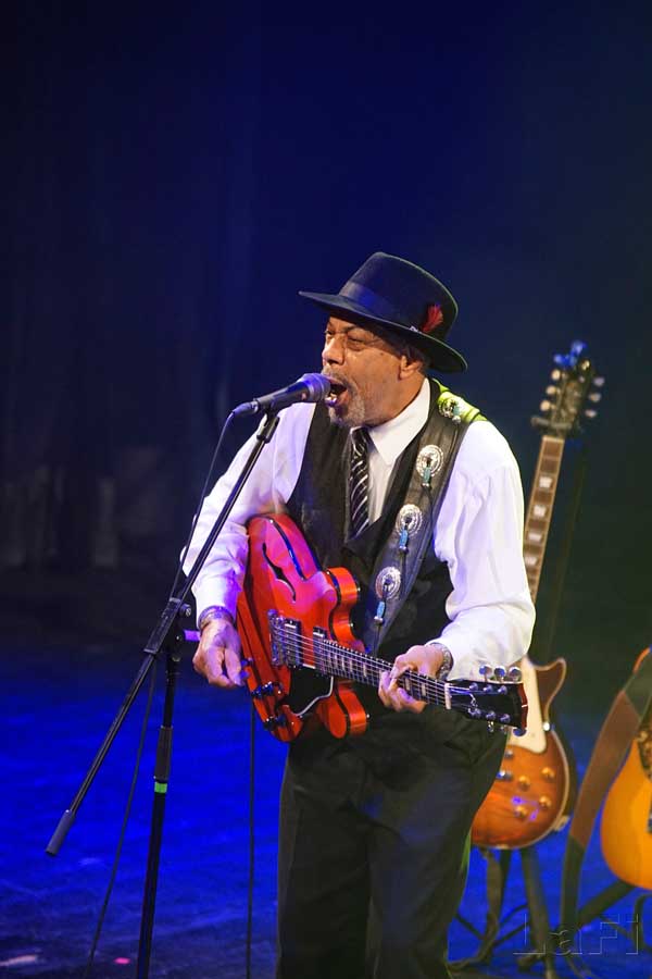 57 John Primer & The Real Deal Blues Band