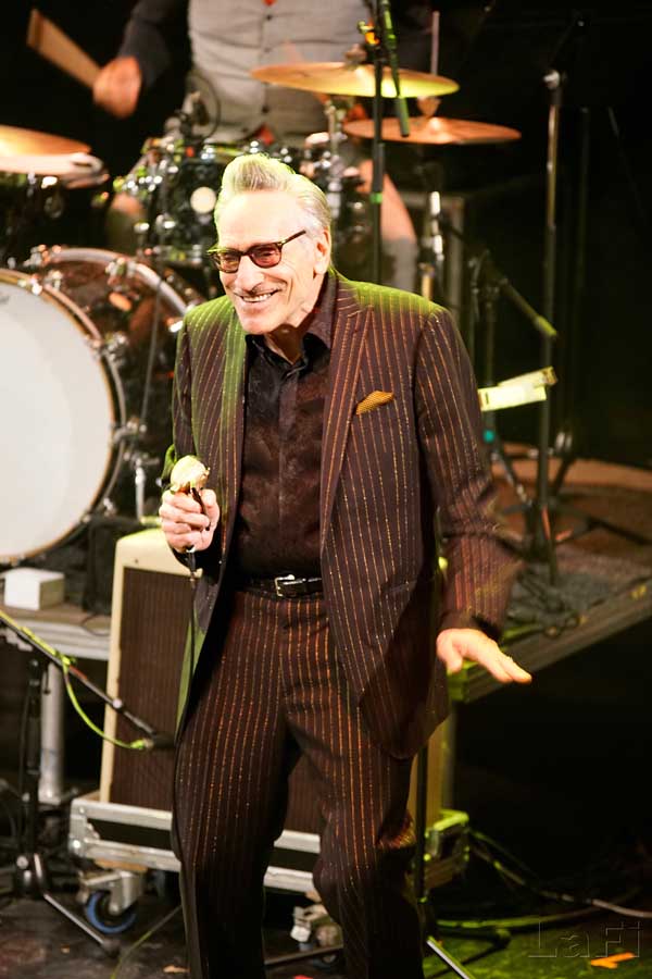 39 Rick Estrin & The Nightcats