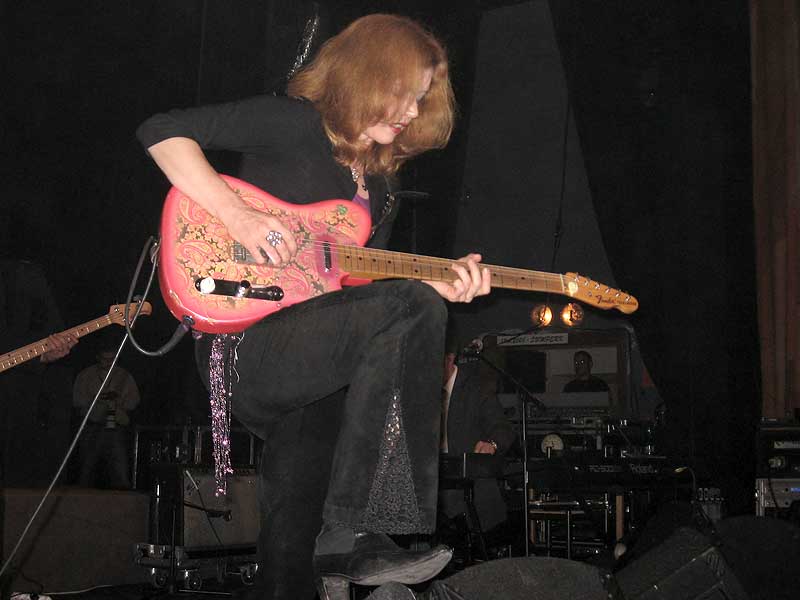 08 Sue Foley