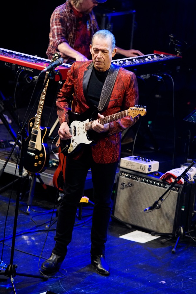 67 Tommy Castro & The Painkillers