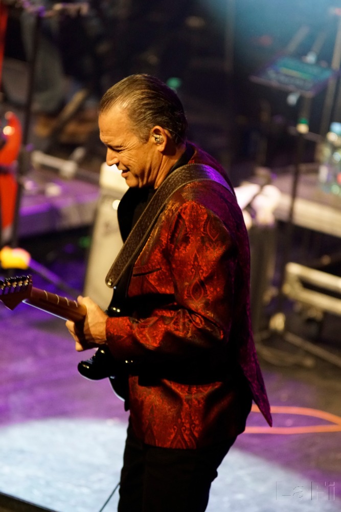 69 Tommy Castro & The Painkillers
